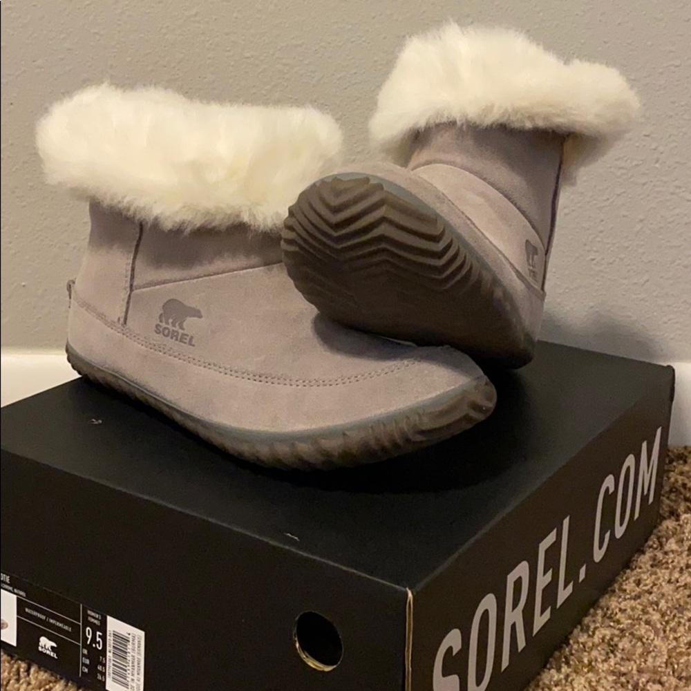 Brand New Sorel Out N About Booties